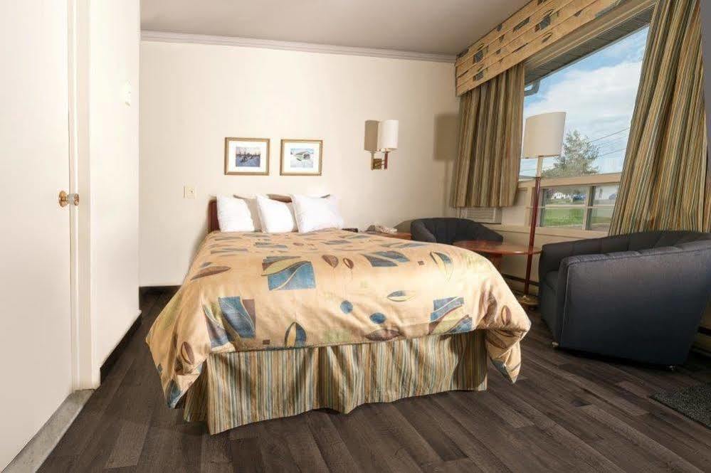 Motel Le Boreal Baie-Comeau Esterno foto